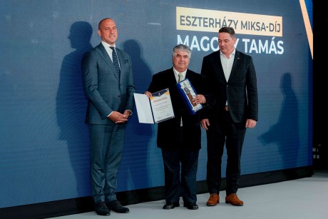 Magony Tamás sportszervező a kapta az Esterházy Miksa-díjat