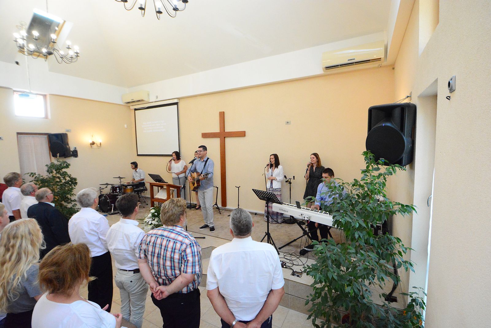 A Magyar Pünkösdi Egyház Székesfehérvári Gyülekezetének hálaadó ünnepélye