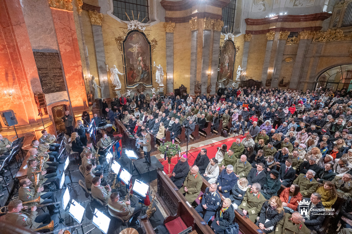 A Székesfehérvár Helyőrségi Zenekar XXX. Adventi hangversenye