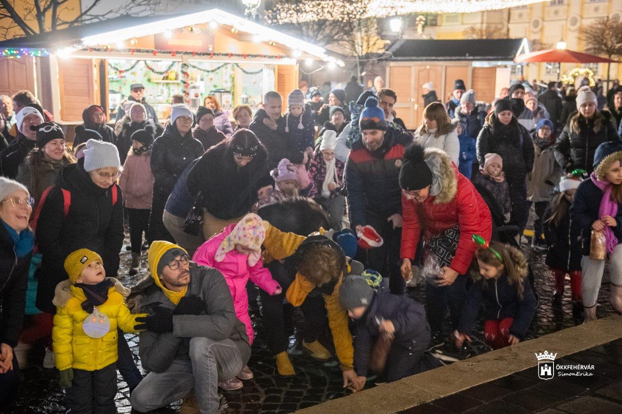 Mikulás ünnep és manótanoda a Belvárosban