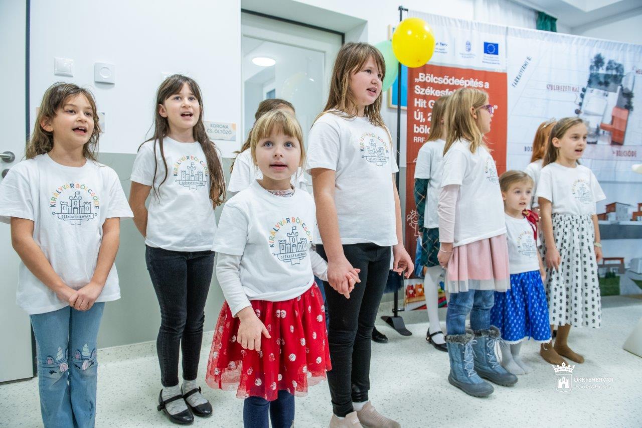 Átadták az új feketehegyi bölcsődét