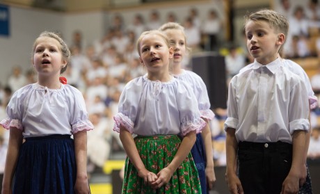 Tánccal ünnepelte jubileumi tanévét az 50 éves Munkácsy Iskola