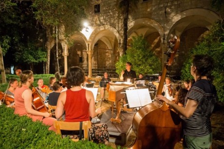 Dubrovnikban rendez a Vörösmarty Színház igazgatója