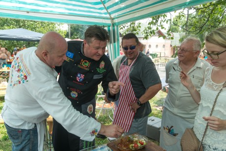 Főzőverseny, veterán autók és utcabál is lesz a III. Kisfalud Novaj-pusztai Vigasságon