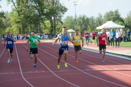 Az ország legjobb versenyzői Fehérváron a Regionális Atlétikai Központban