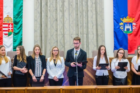 Erasmusos élményeikről számoltak be a hunyadisok és az I. István Szakgimnázium diákjai