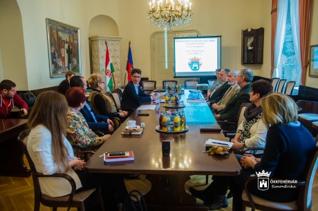 Az idei költségvetésről volt szó a Városi Idősügyi Tanács ülésén