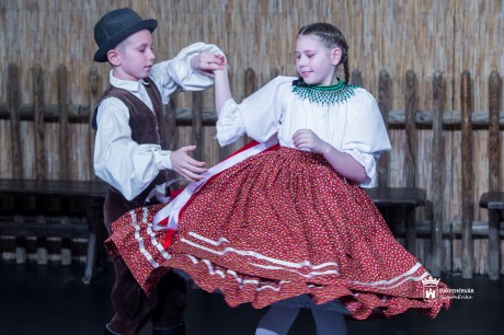 Mezőföld Virágai - Fehérváron mutatkoztak be a megye néptáncműhelyei