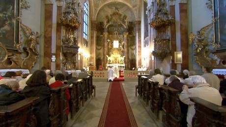 Elsőcsütörtöki Eucharisztia-ünnep a Szeminárium templomban