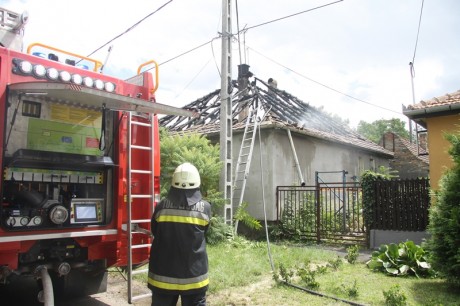 Életet mentettek a fehérvári tűzoltók a Toldi Miklós utcai tűzben