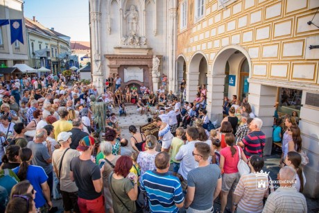 Kicsik és nagyok is táncra perdültek hétvégén a Belvárosban