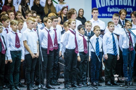 Félezren énekelnek és zenélnek együtt a zene világnapján