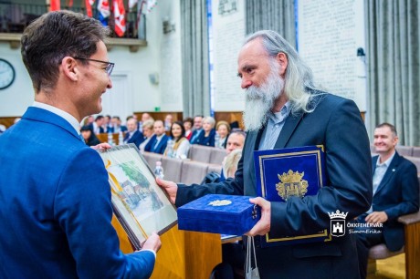 Bartos György József vehette át 2019-ben az Érdy János Emlékérmet