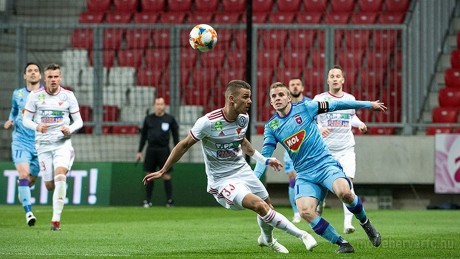 Az idén még veretlen Debrecen otthonába látogat a MOL Fehérvár FC szerdán