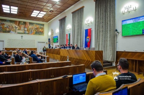 Fejlesztésekről és a nemzeti régiókról szóló kezdeményezés támogatásáról is döntött a közgyűlés