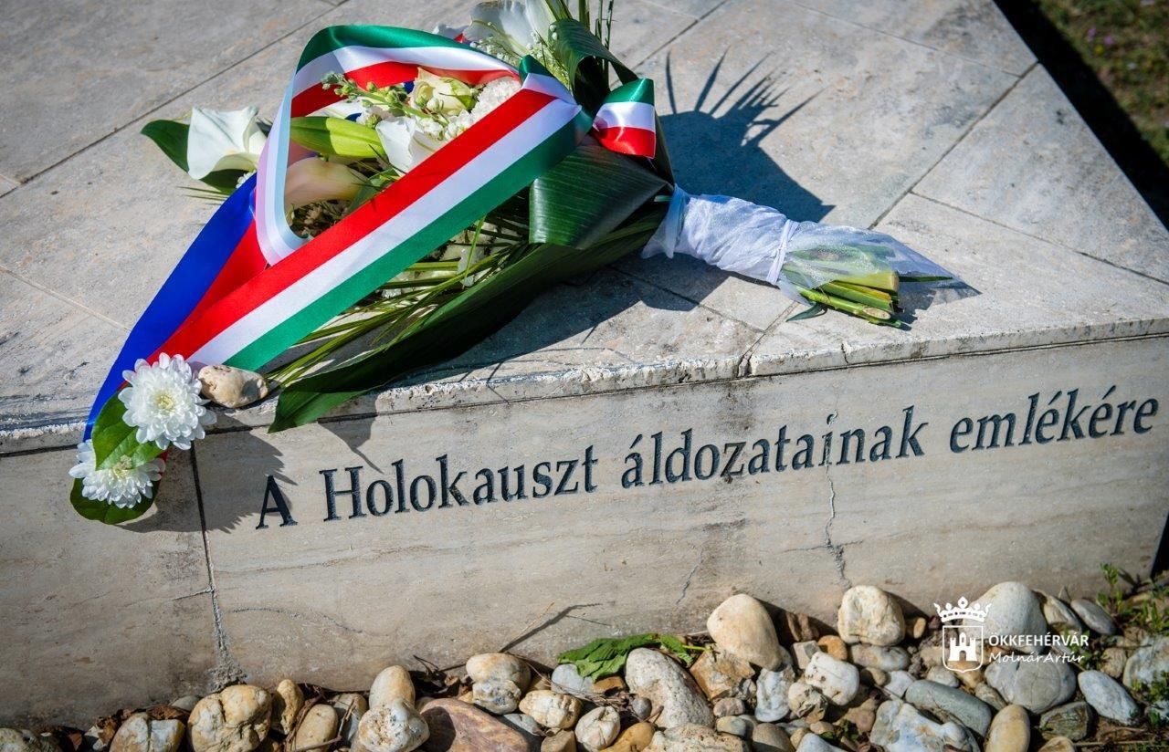 A holokauszt magyarországi áldozataira emlékeztek Székesfehérváron