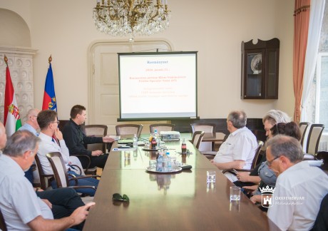 A Szenátus a vírushelyzet városi feladatellátásáról tanácskozott