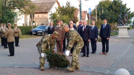 Sukorói ima a szabadságharc hőseiért a 173. évfordulón