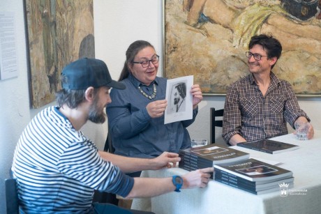 Álom és élet - a Pelikán Galériában mutatták be Őri Tóth István fotóalbumát