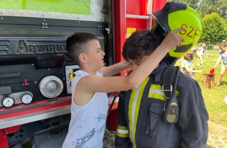 Állami gondozott gyermeket is vártak a Grundfos táborába