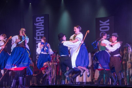 Akik őrzik és érzik is a hagyományt - gálaesttel kezdődött a Királyi Napok Folkfesztivál