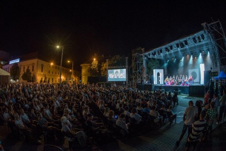 Királyi Napok - a Fitos Dezső Társulat előadása a Zichy színpadon