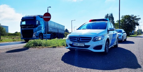 Safety Days - razziáztak a rendőrök Fejér megye közútjain