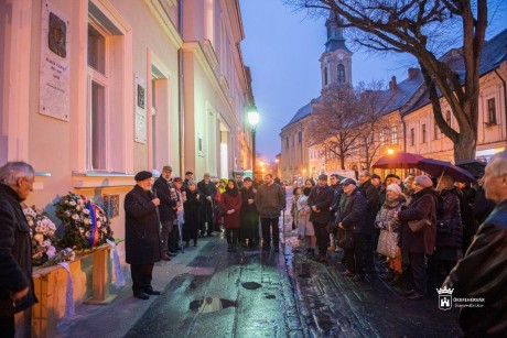 Felavatták Román Károly emléktábláját a Kossuth utcában