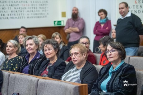 Tudományos konferenciával indította jubileumi programjait a Szent István Király Múzeum