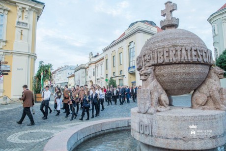 Selmeci hagyományok szerint búcsúztak a földmérők