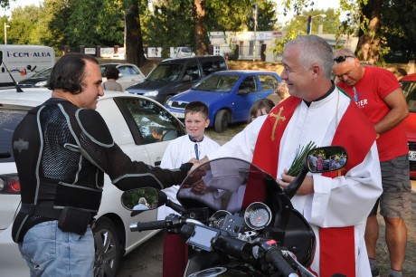 Megáldják a járműveket a maroshegyi Szent Kristóf templom búcsúján