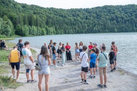 Stílusgyakorlatok és házi gála a székelyföldi Verstáborban