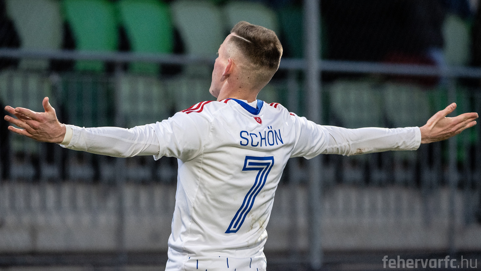 Schön Szabolcs is távozik a Fehérvár FC-től - Angliába igazol a szélső