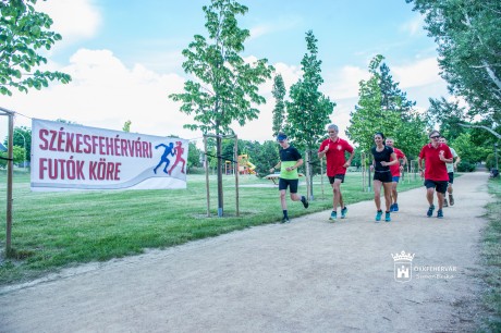 Ingyenes sportolás a Székesfehérvári Futók Körével három helyszínen