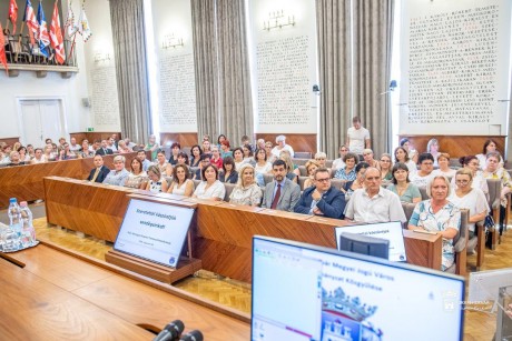 A Városházán rendezték a Fejér Vármegyei Szakmai Tanévnyitó Konferenciát