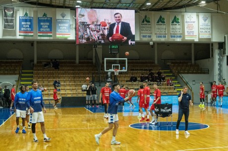 A hajrá a Honvédé lett - kiélezett csata az első hazai meccsen