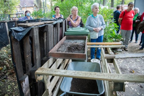 Komposztáló bemutatót tartott a Gaja Egyesület - Varga Gábor emlékét is megidézték