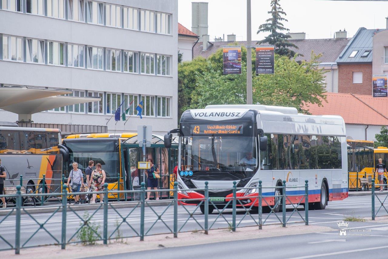 Újabb fehérváron gyártott elektromos Ikarus 120e autóbuszt állít forgalomba a Volán