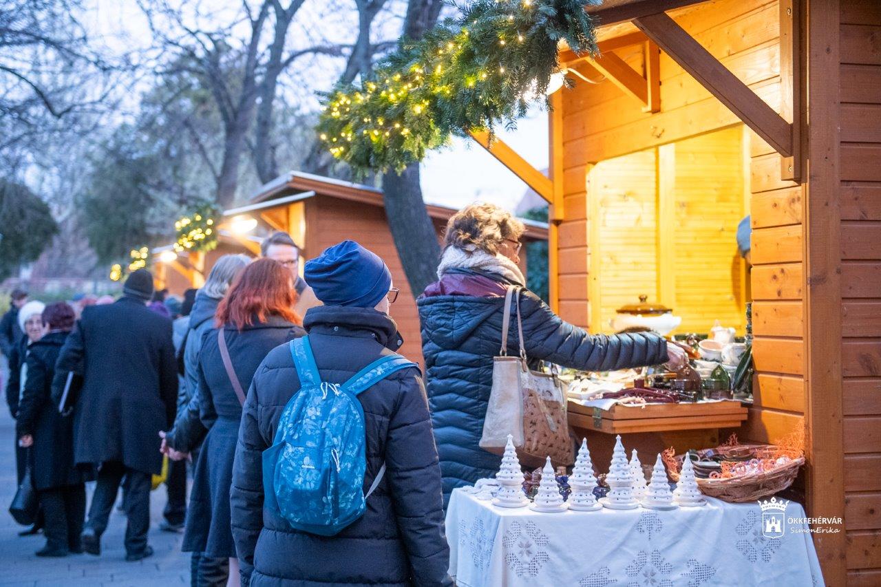 Szombaton folytatódnak a püspöki Adventi Udvar rendezvényei