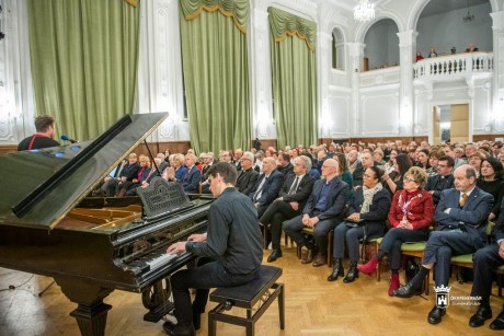 Segítség Kárpátaljára – 1 millió 600 ezer forint gyűlt össze az Adventi Jótékonysági Esten